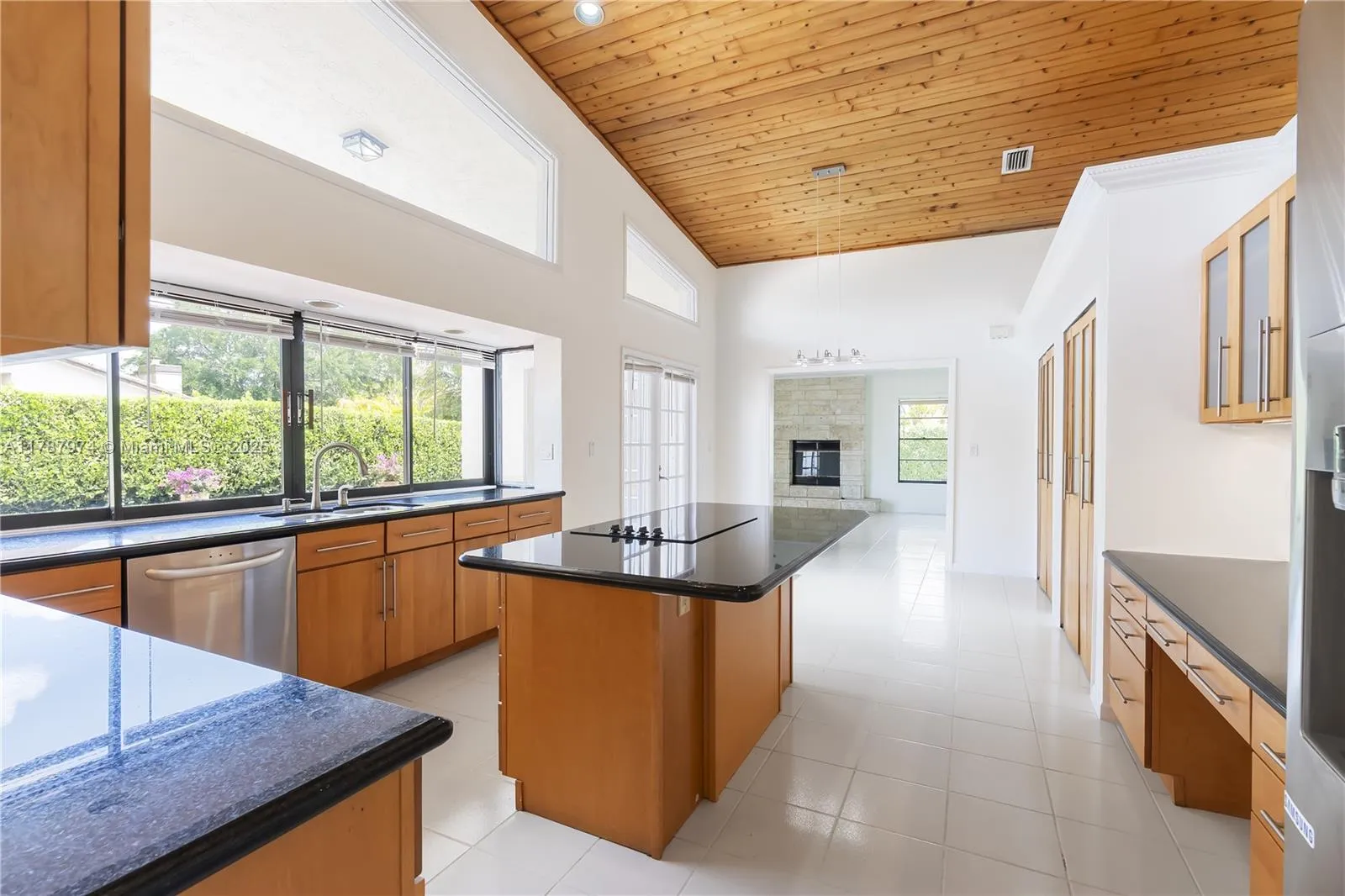 Miami, Florida 33176, United States, 5 Bedrooms Bedrooms, ,3 BathroomsBathrooms,Residential,Active,113948