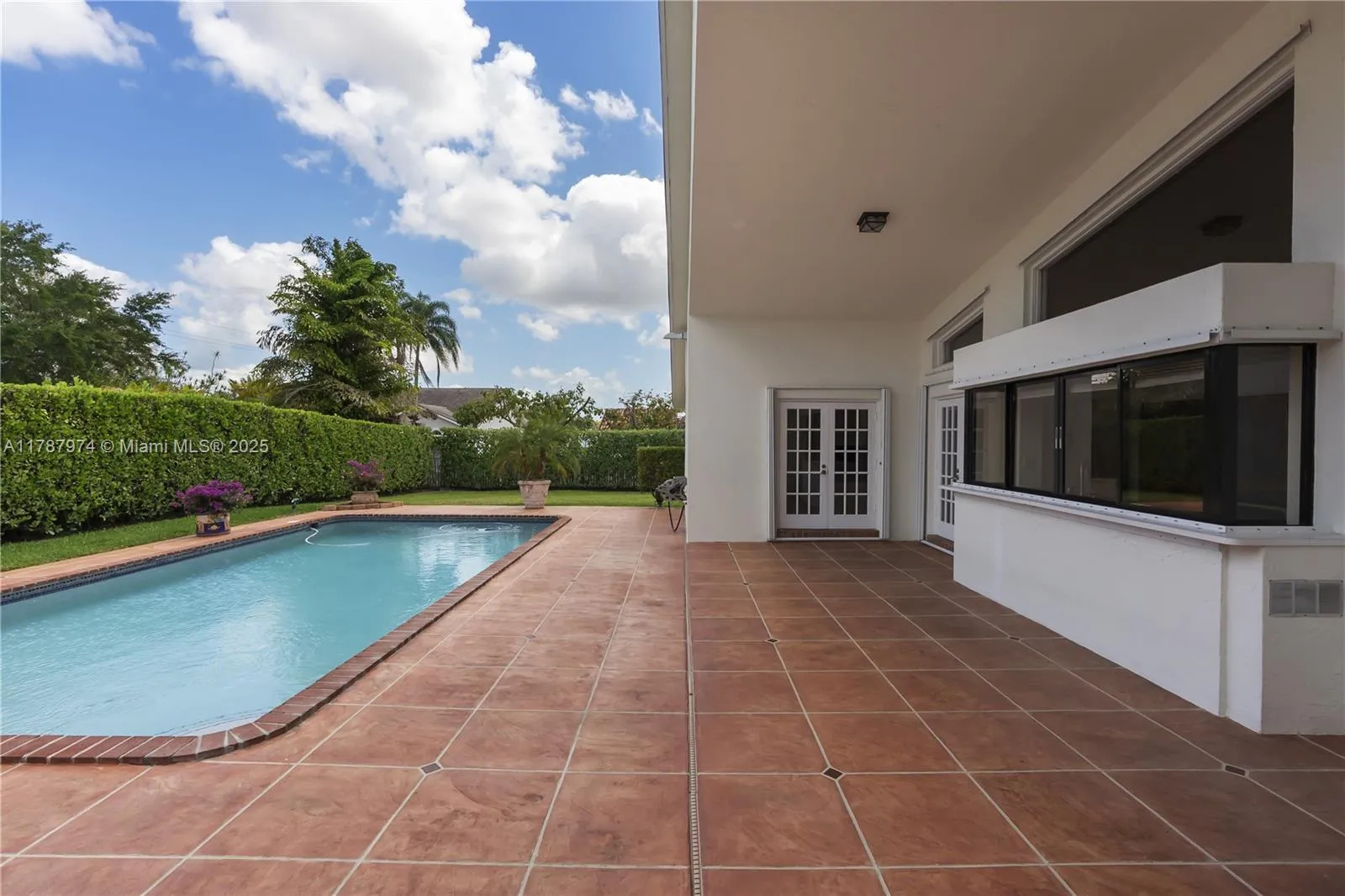 Miami, Florida 33176, United States, 5 Bedrooms Bedrooms, ,3 BathroomsBathrooms,Residential,Active,113948
