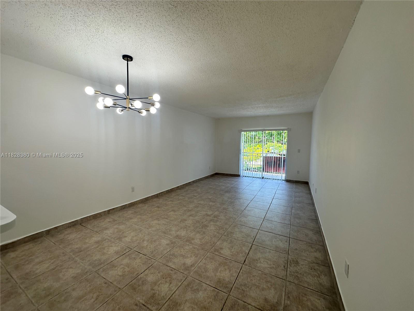 13685 NE 10th Ave 208