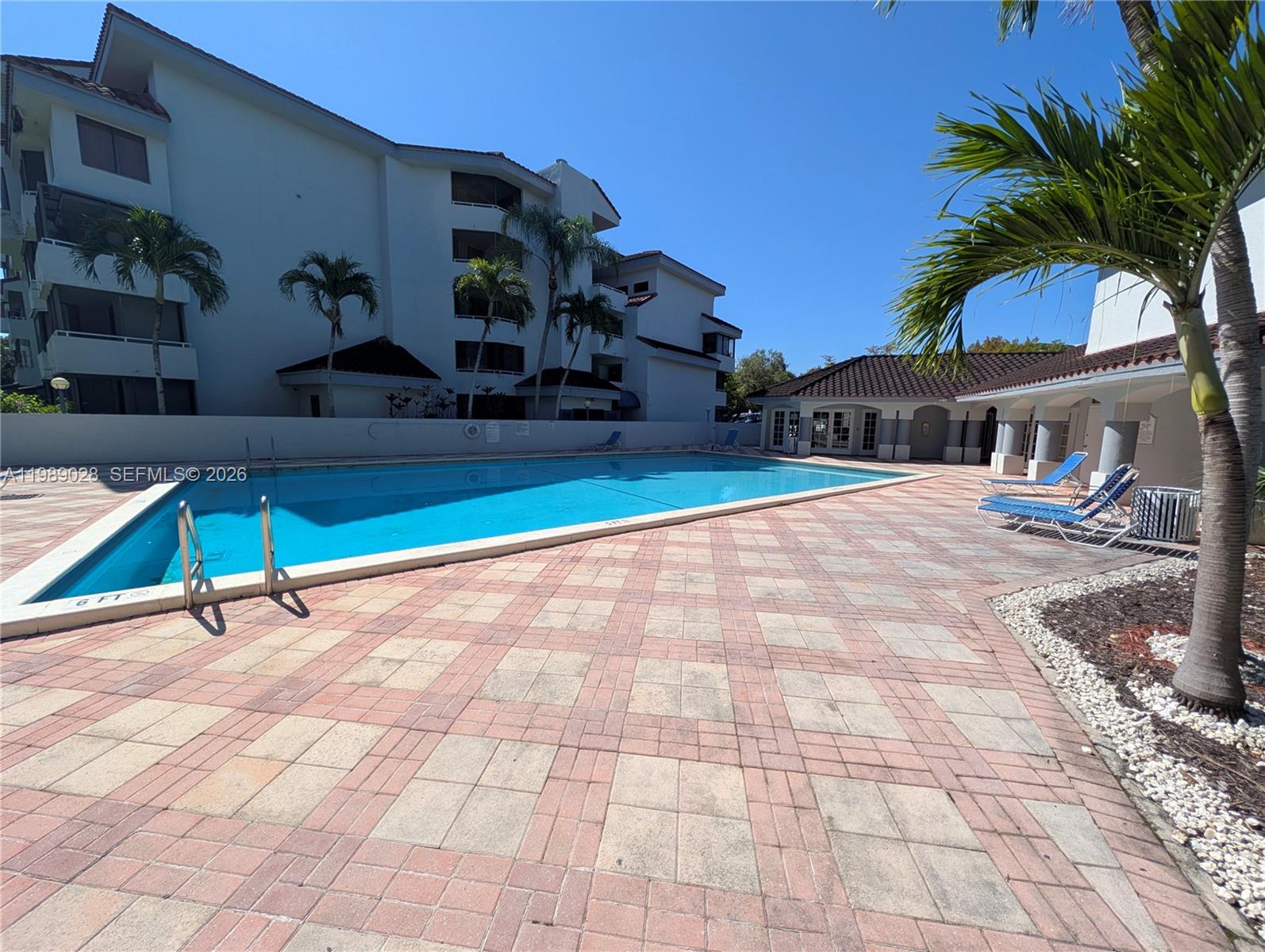 VERABELLA FALLS CONDO - Residential Lease