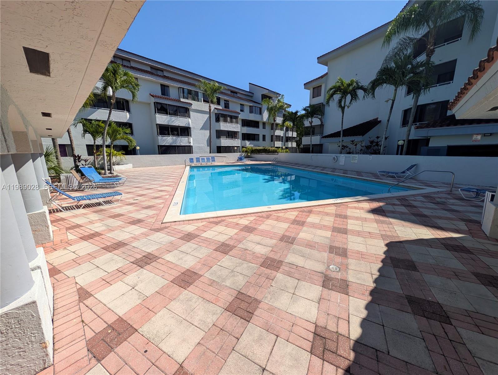 VERABELLA FALLS CONDO - Residential Lease