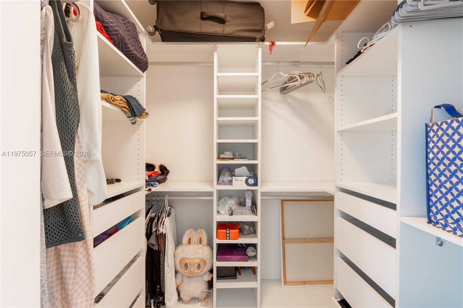 BRICKELL ON THE RIVER N T - Residential