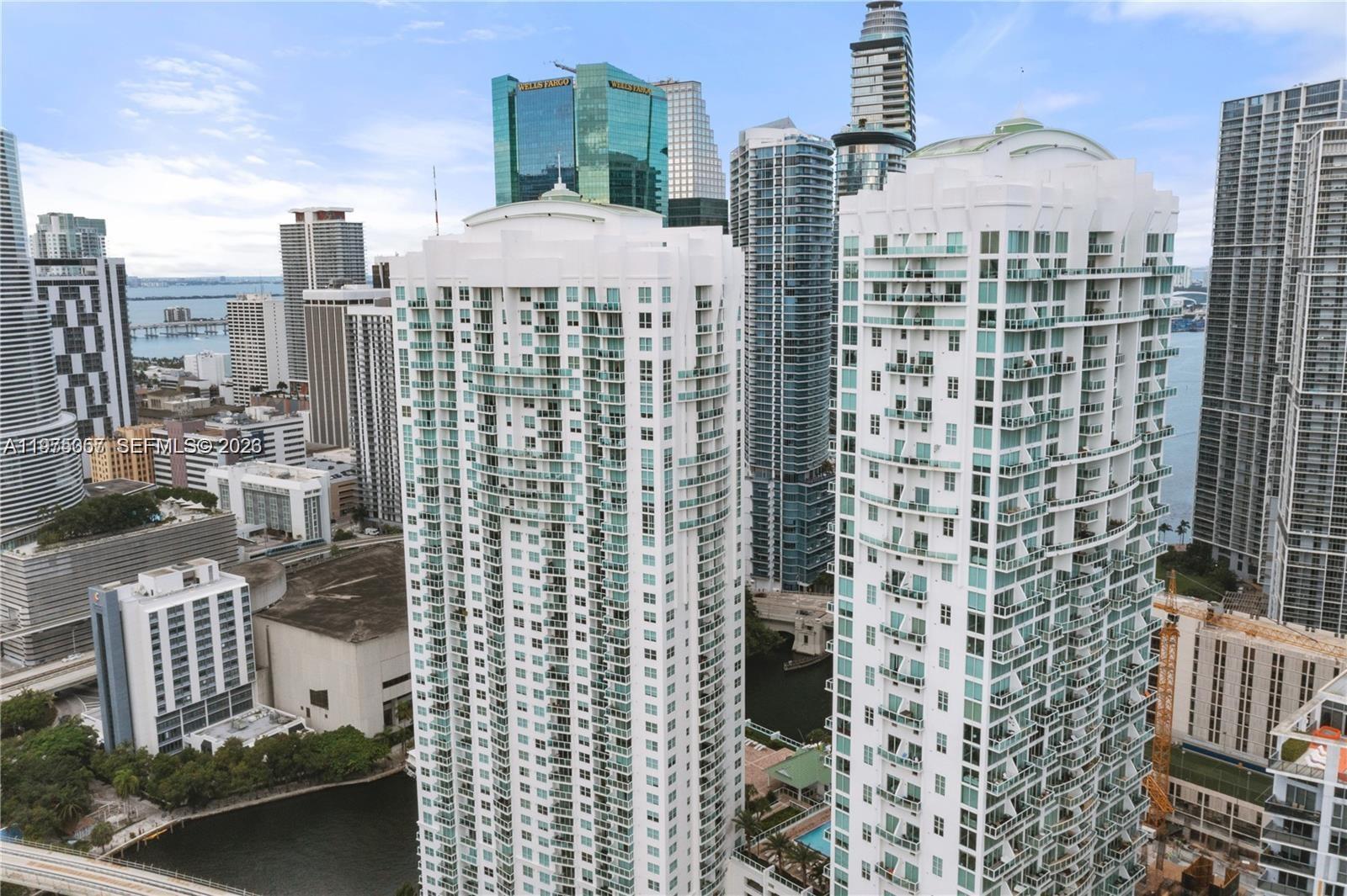 BRICKELL ON THE RIVER N T - Residential