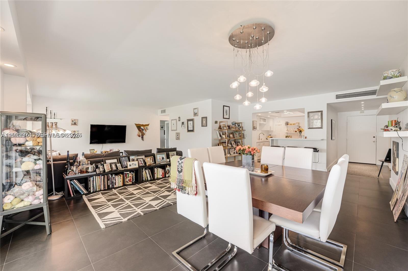 1700 NE 105th St 108