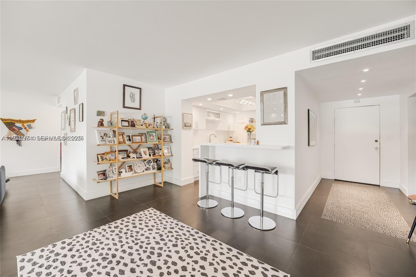 1700 NE 105th St 108