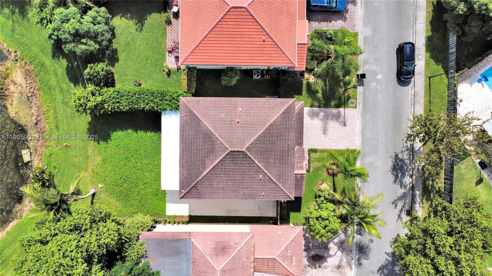 FOUR LAKES SEC 7 - Residential Lease