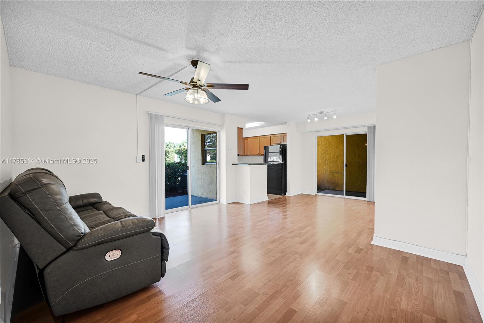 SOUTH PALM PLACE CONDO - Residential