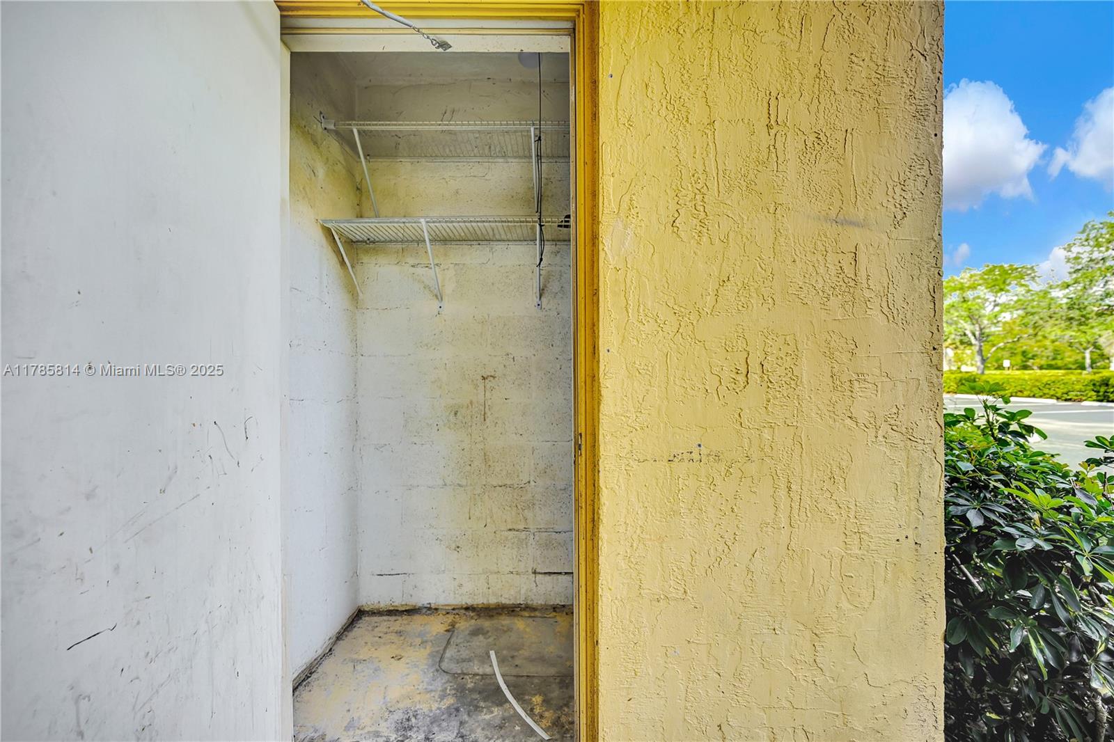 SOUTH PALM PLACE CONDO - Residential