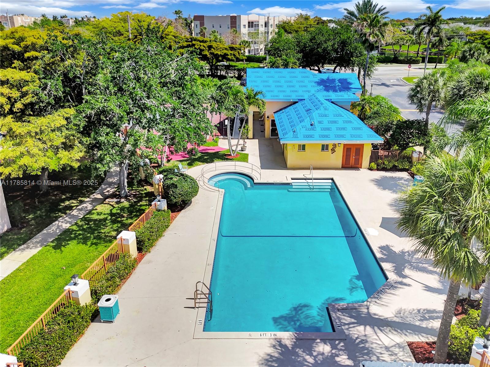 SOUTH PALM PLACE CONDO - Residential