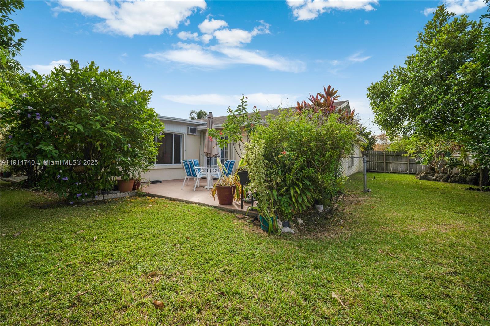 WINSTON PARK UNIT 8 - Residential