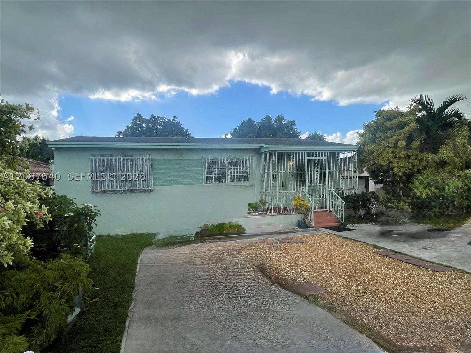 3430 SW 89th Ave