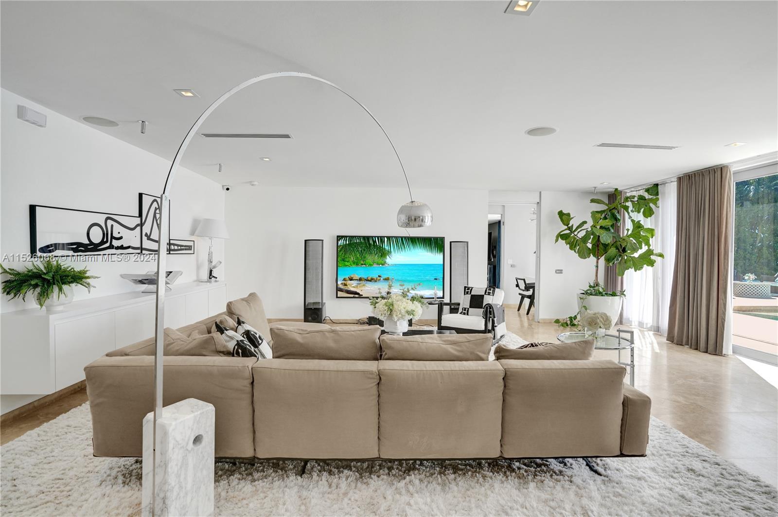 MASHTA ISLAND - Residential