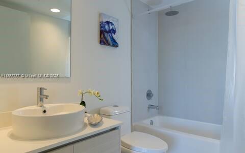 BEACHWALK CONDOMINIUM - Residential