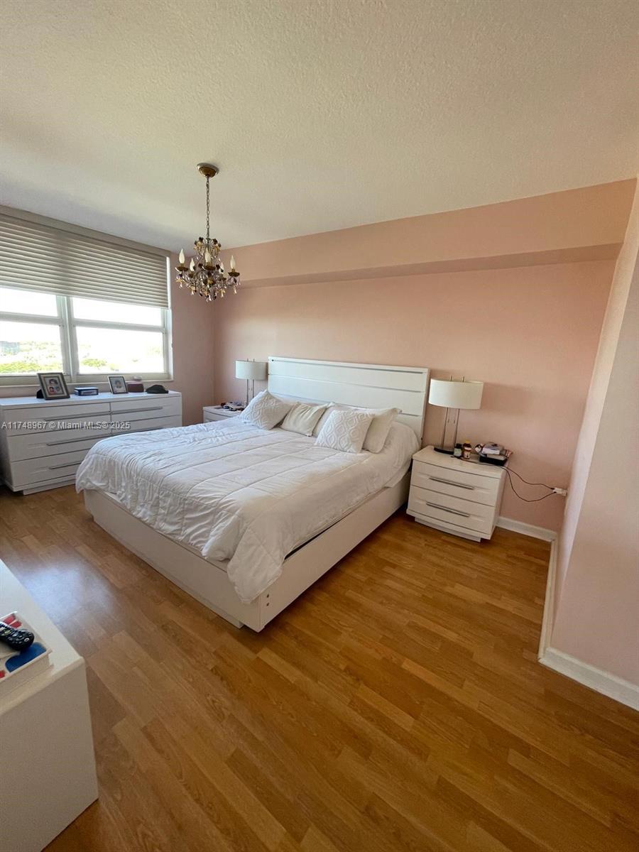Turnberry on the Green - Residential