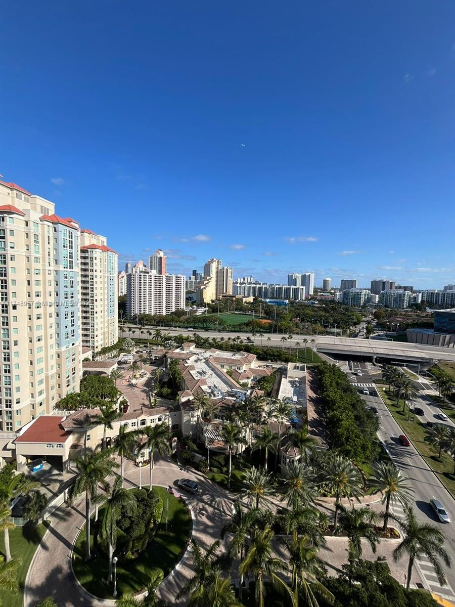 Turnberry on the Green - Residential