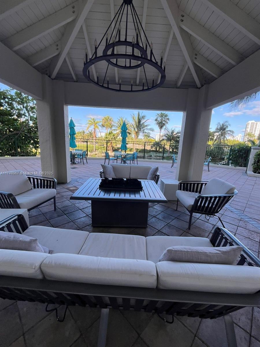 Turnberry on the Green - Residential