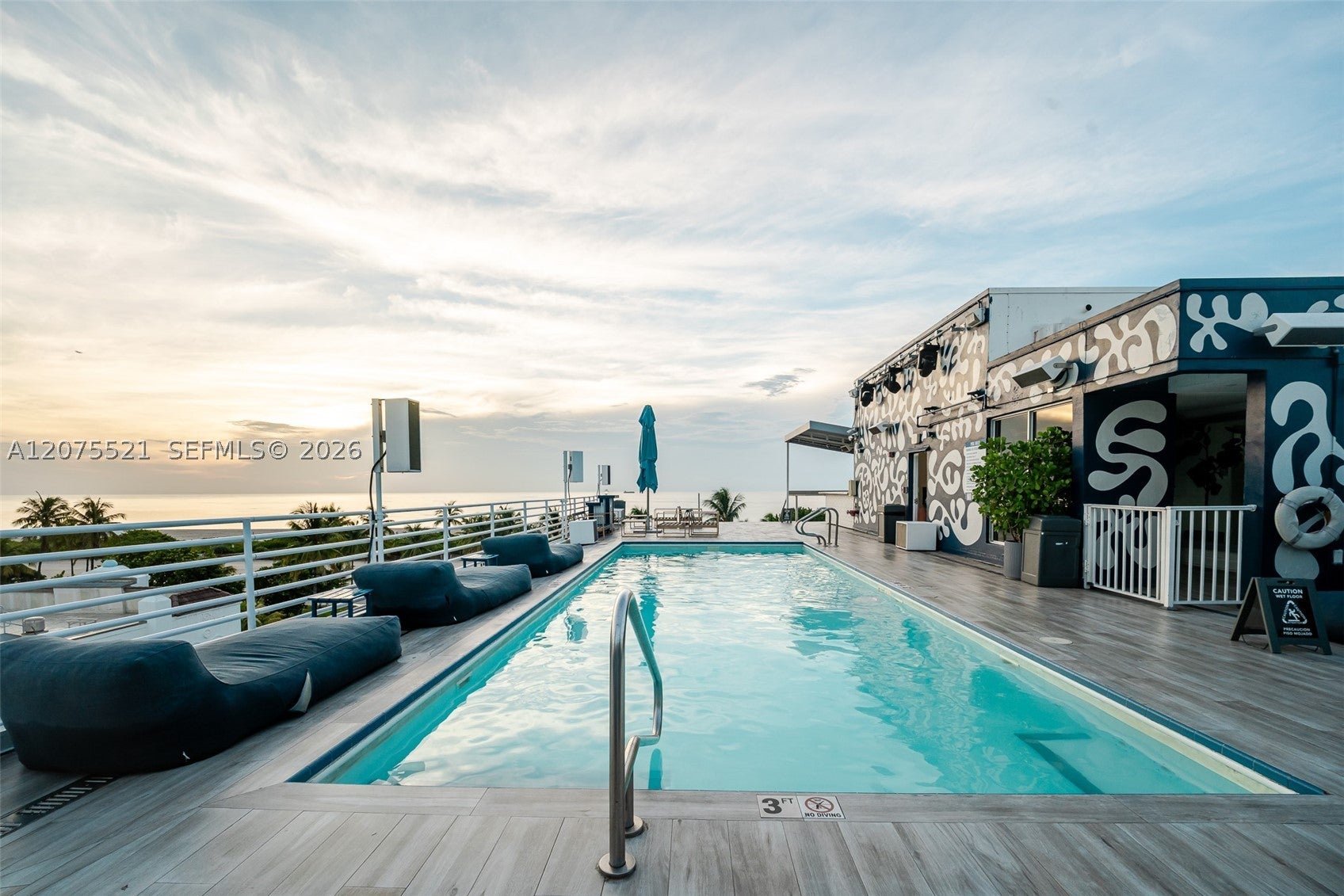 1060 Ocean Dr D204, Miami Beach FL 33139