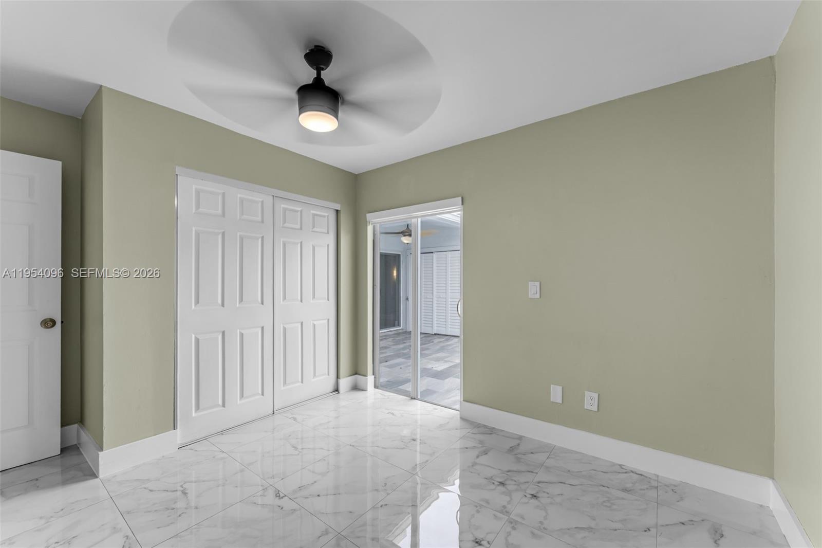 WESTWIND LAKES GARDEN HOM - Residential