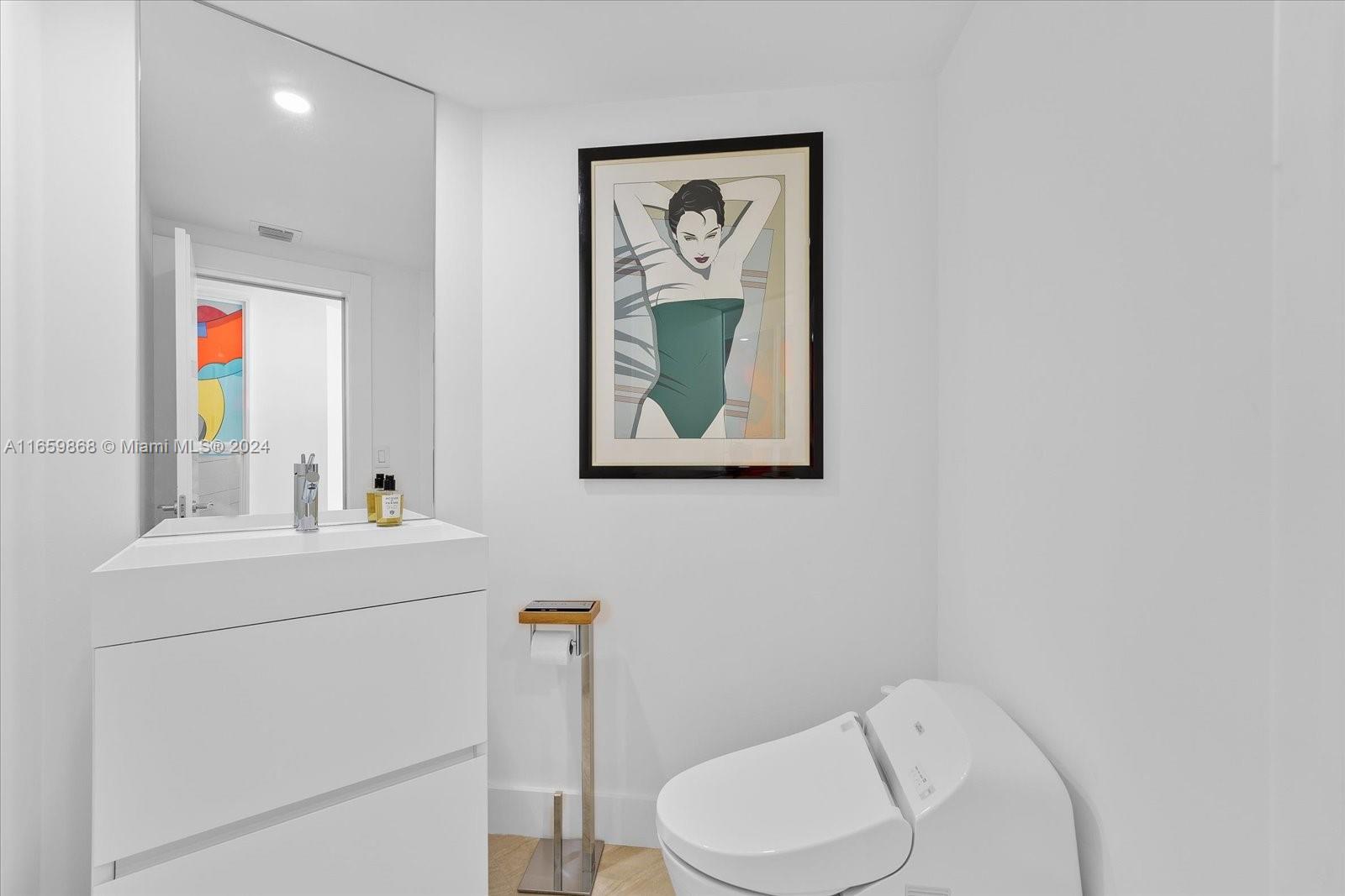IL VILLAGGIO ON SOUTH BEA - Residential
