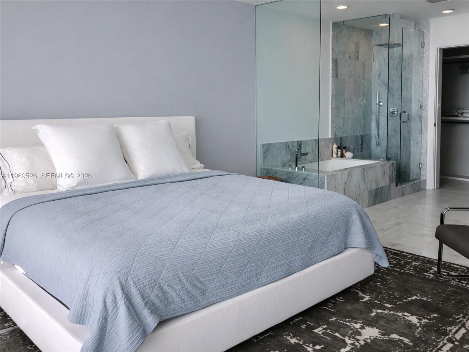 GRAN PARAISO CONDO - Residential