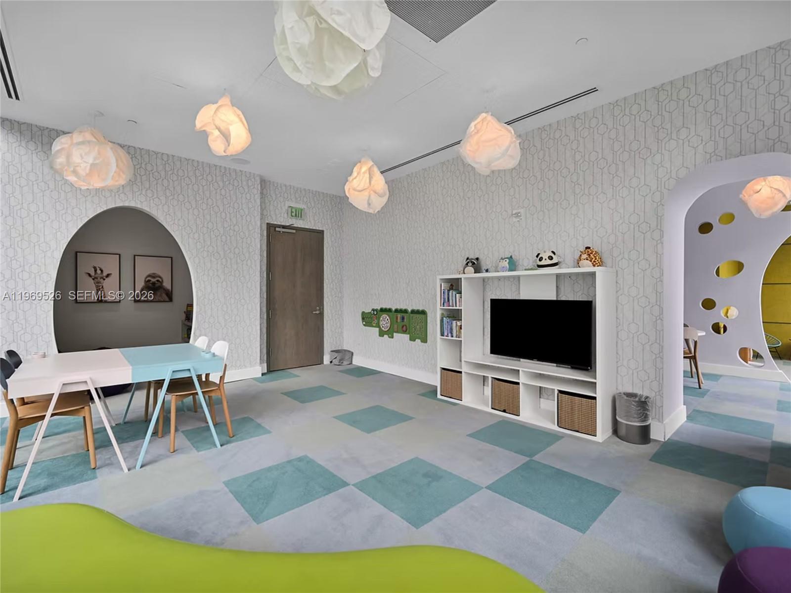 GRAN PARAISO CONDO - Residential