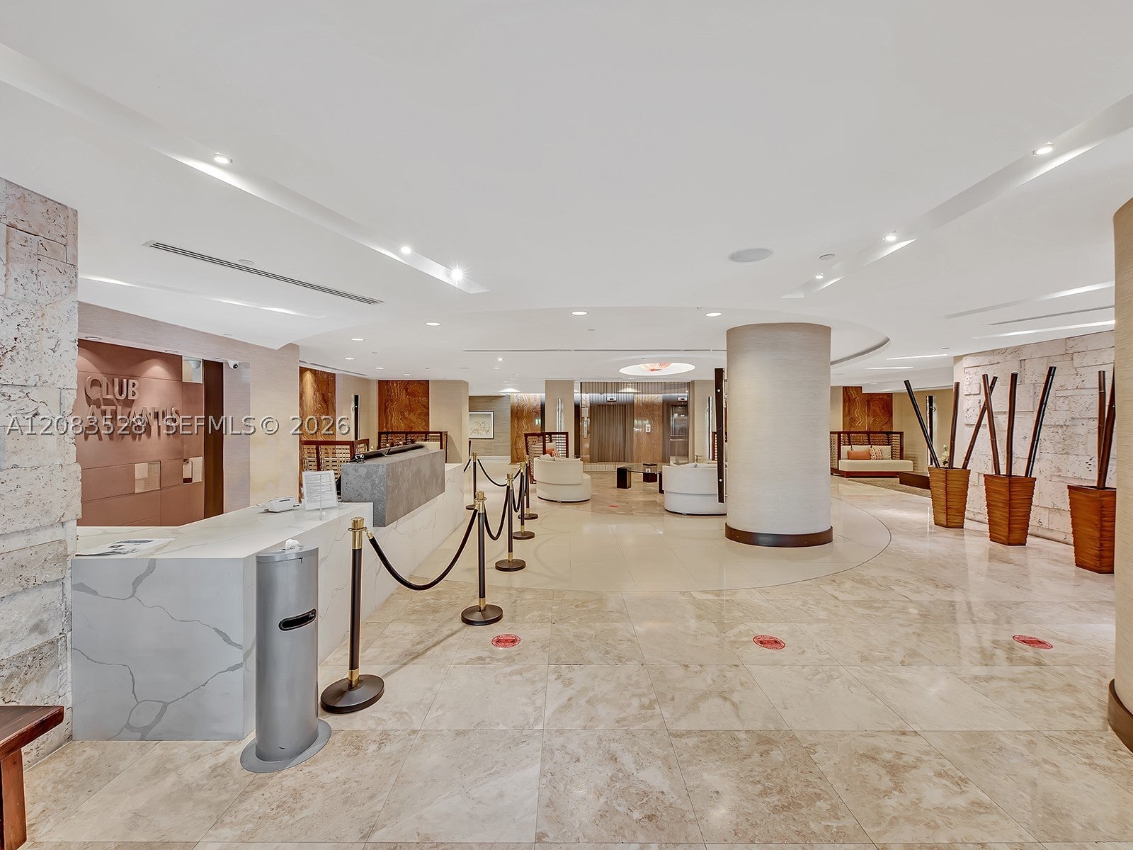 2555 Collins Ave 1604