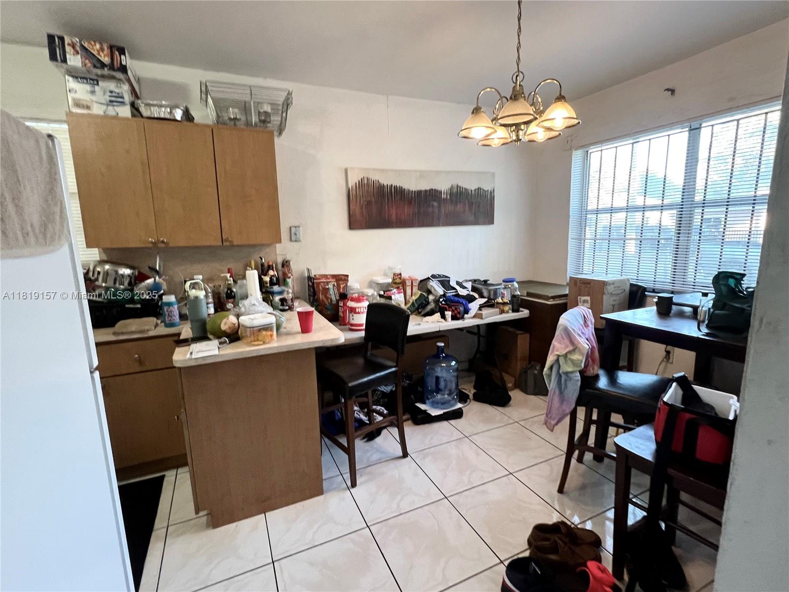 2141 NW 57 St