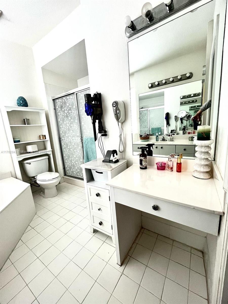 DIMENSIONS AT DORAL - Residential