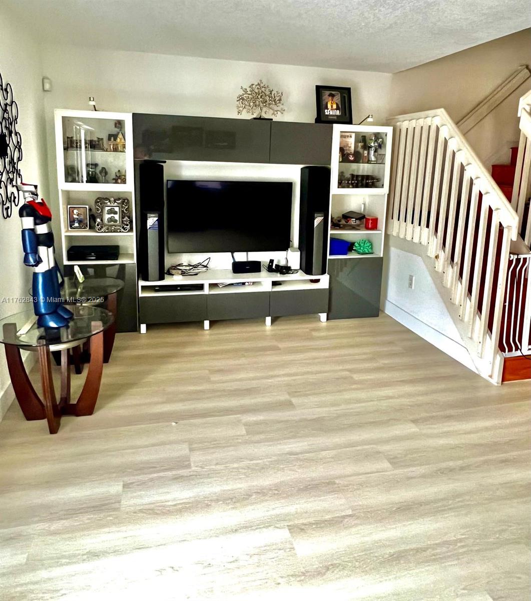 DIMENSIONS AT DORAL - Residential