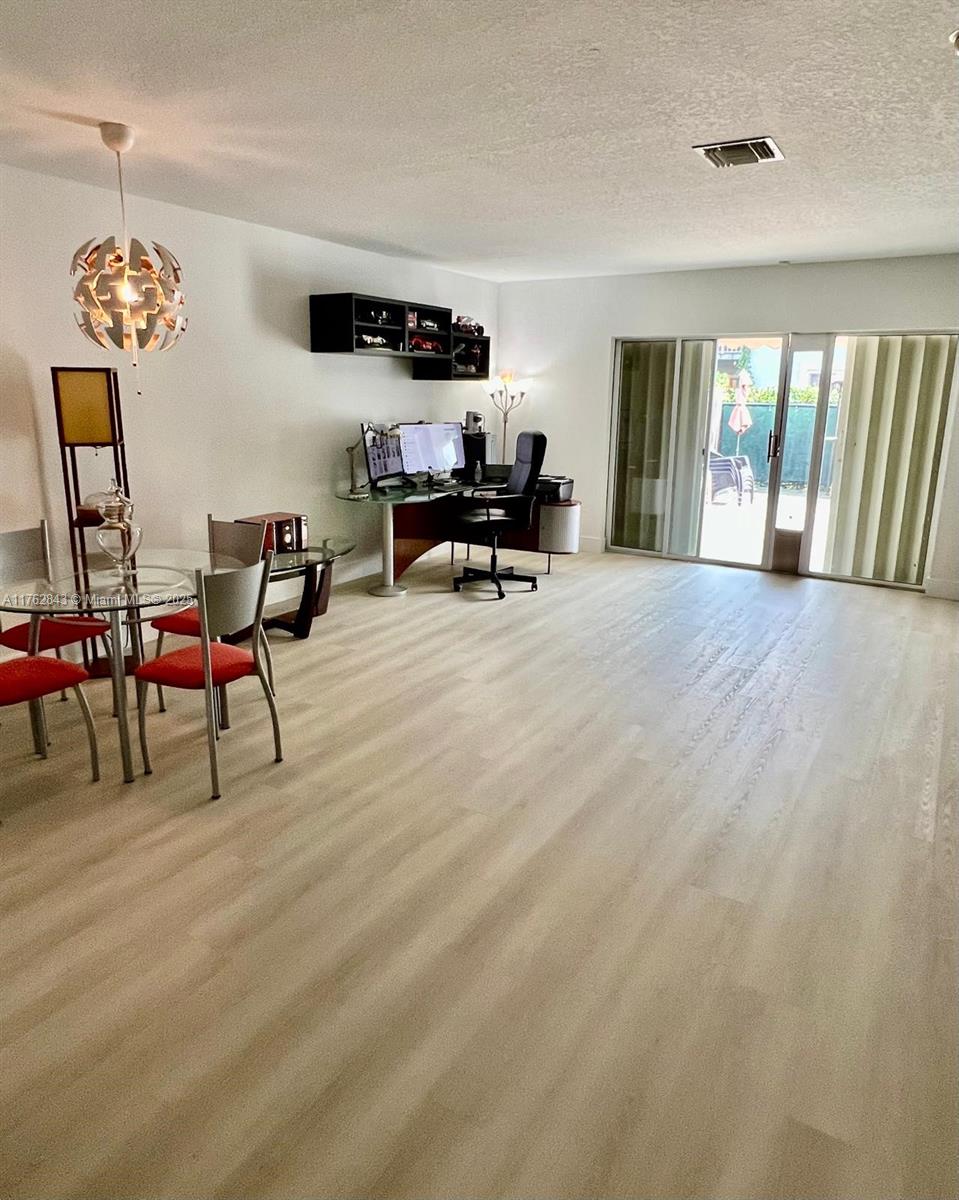 DIMENSIONS AT DORAL - Residential