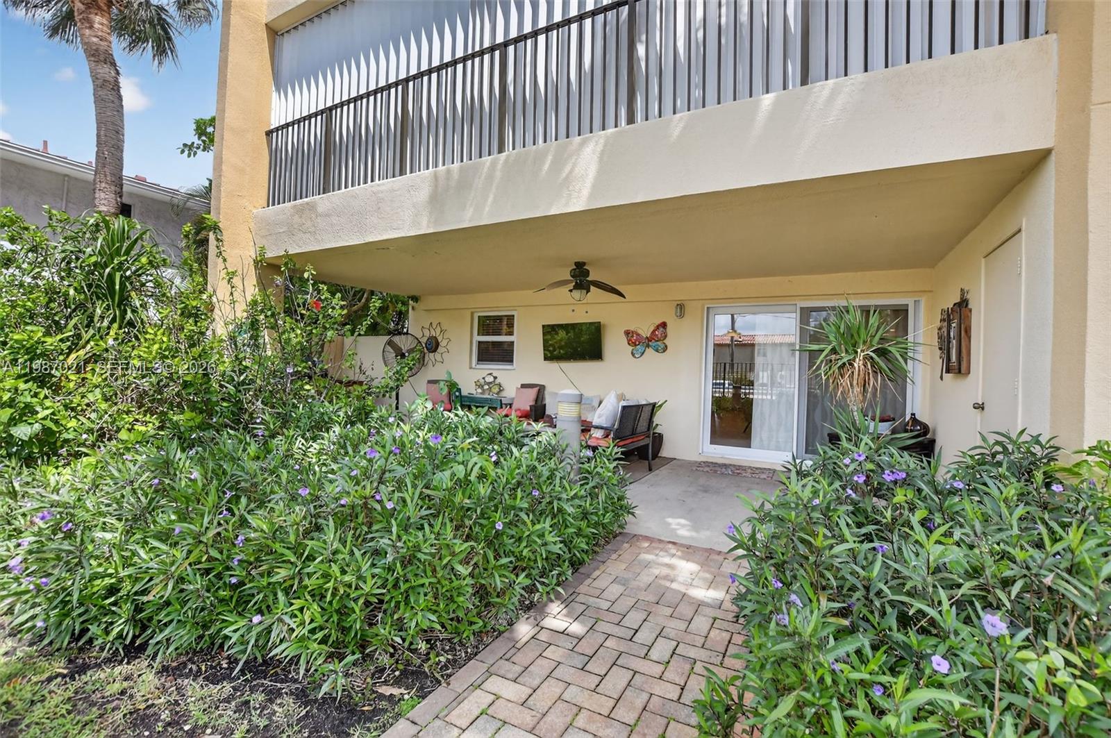 BEACH HOUSE VILLAGE CONDO - Residential