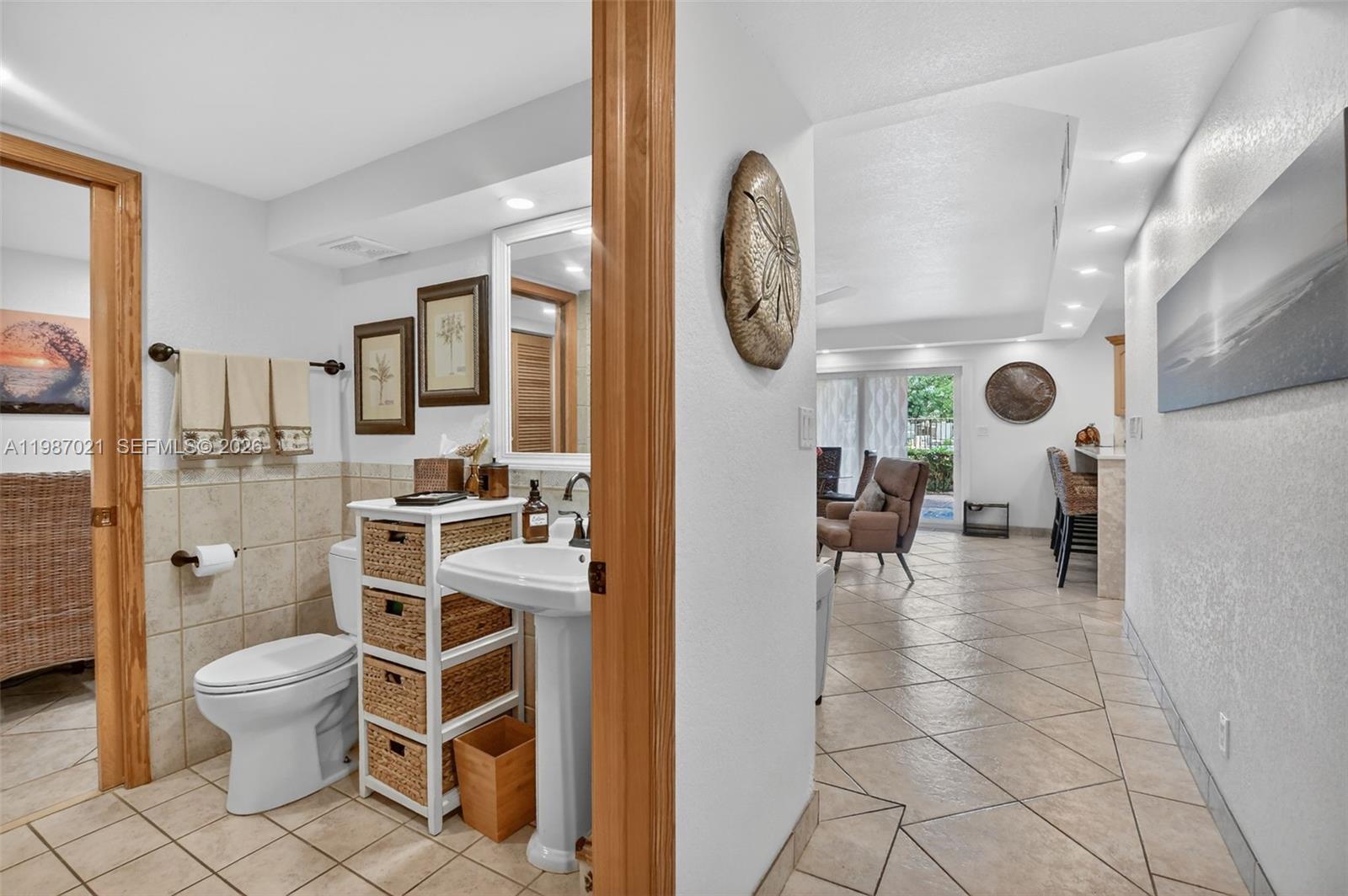 BEACH HOUSE VILLAGE CONDO - Residential