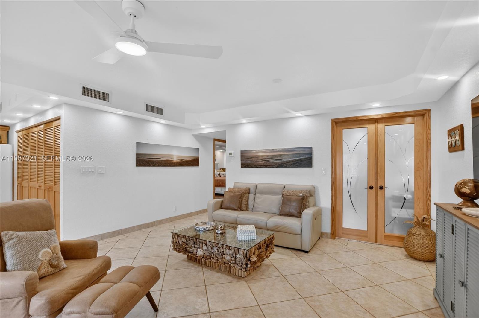 BEACH HOUSE VILLAGE CONDO - Residential