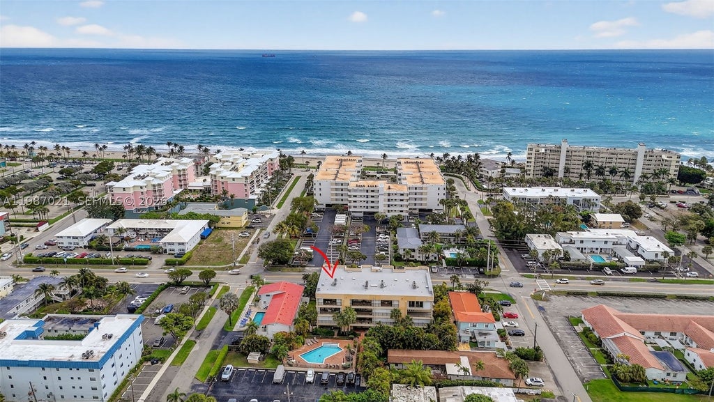 Photo of 333 SE 20th Ave #G2 (104), Deerfield Beach, FL 33441 (MLS # A11987021)