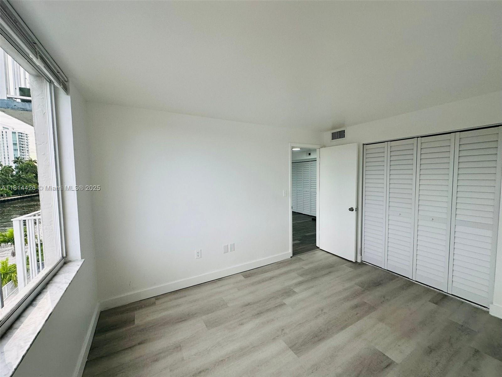 SERENITY ON THE RIVER CON - Residential Lease