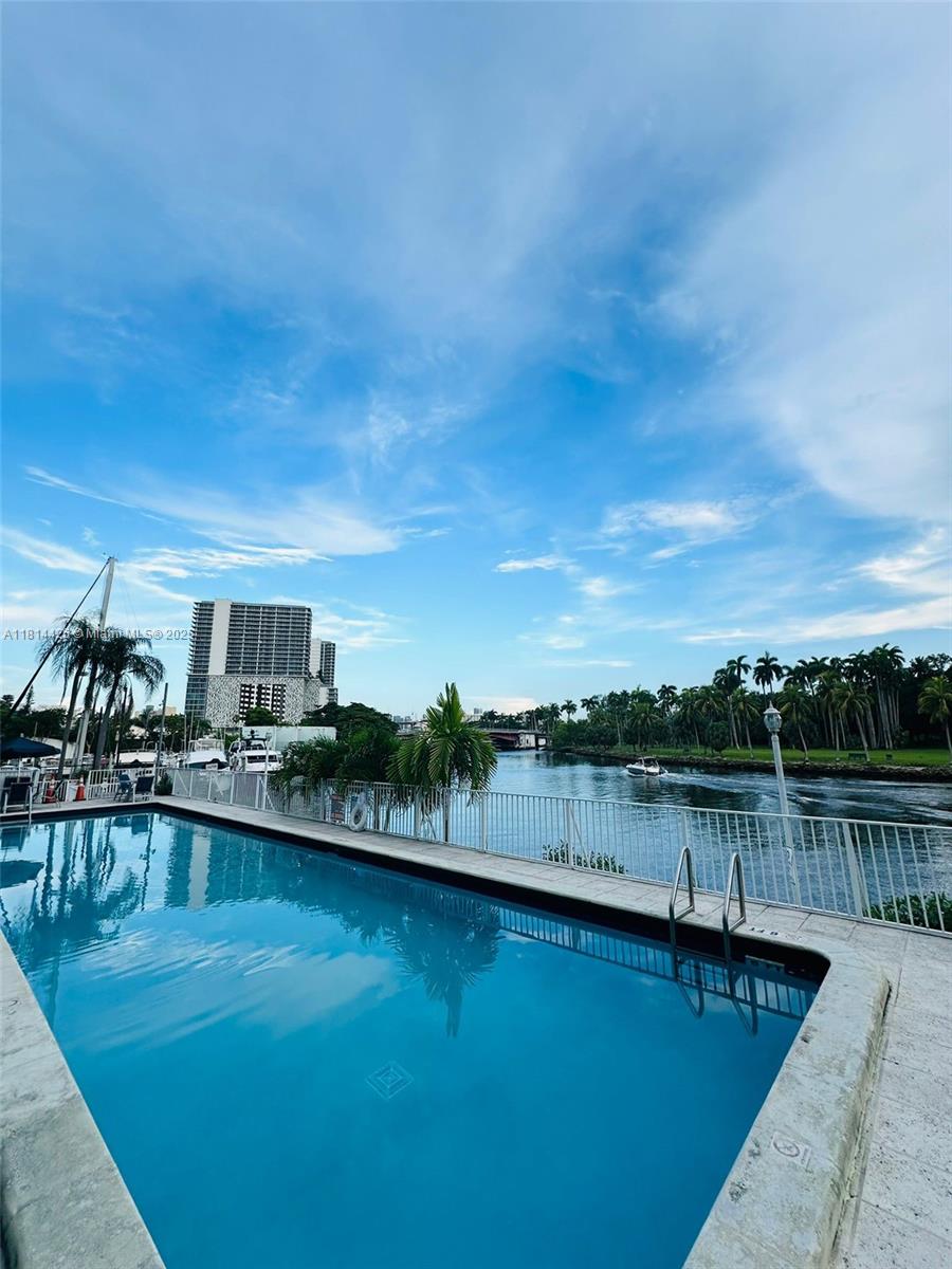 SERENITY ON THE RIVER CON - Residential Lease
