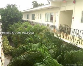 1225 Marseille Dr 23