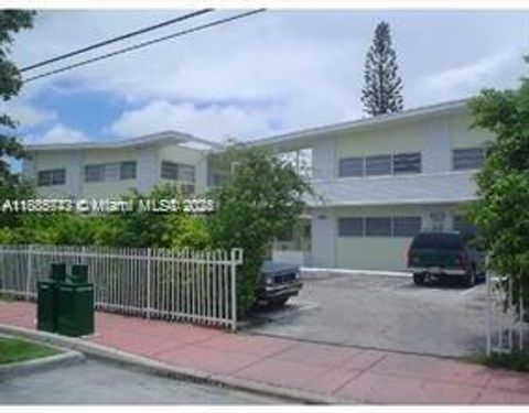 1225 Marseille Dr 23 Miami Beach FL 33141