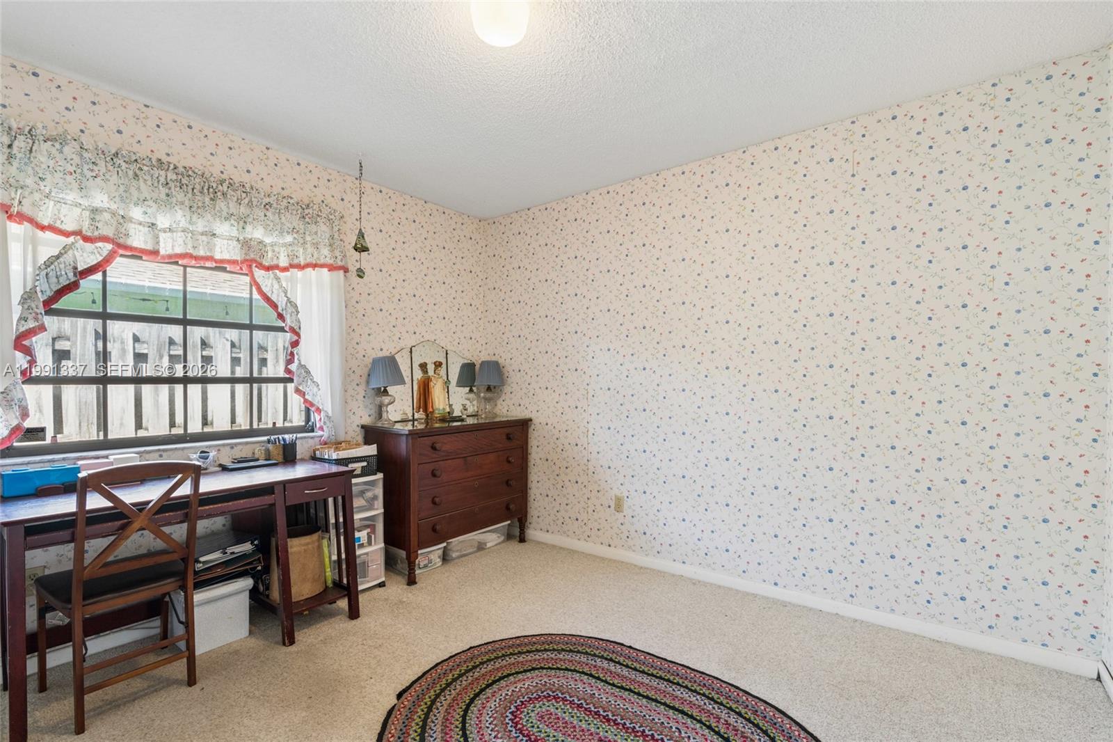 LINDGREN WEST - Residential