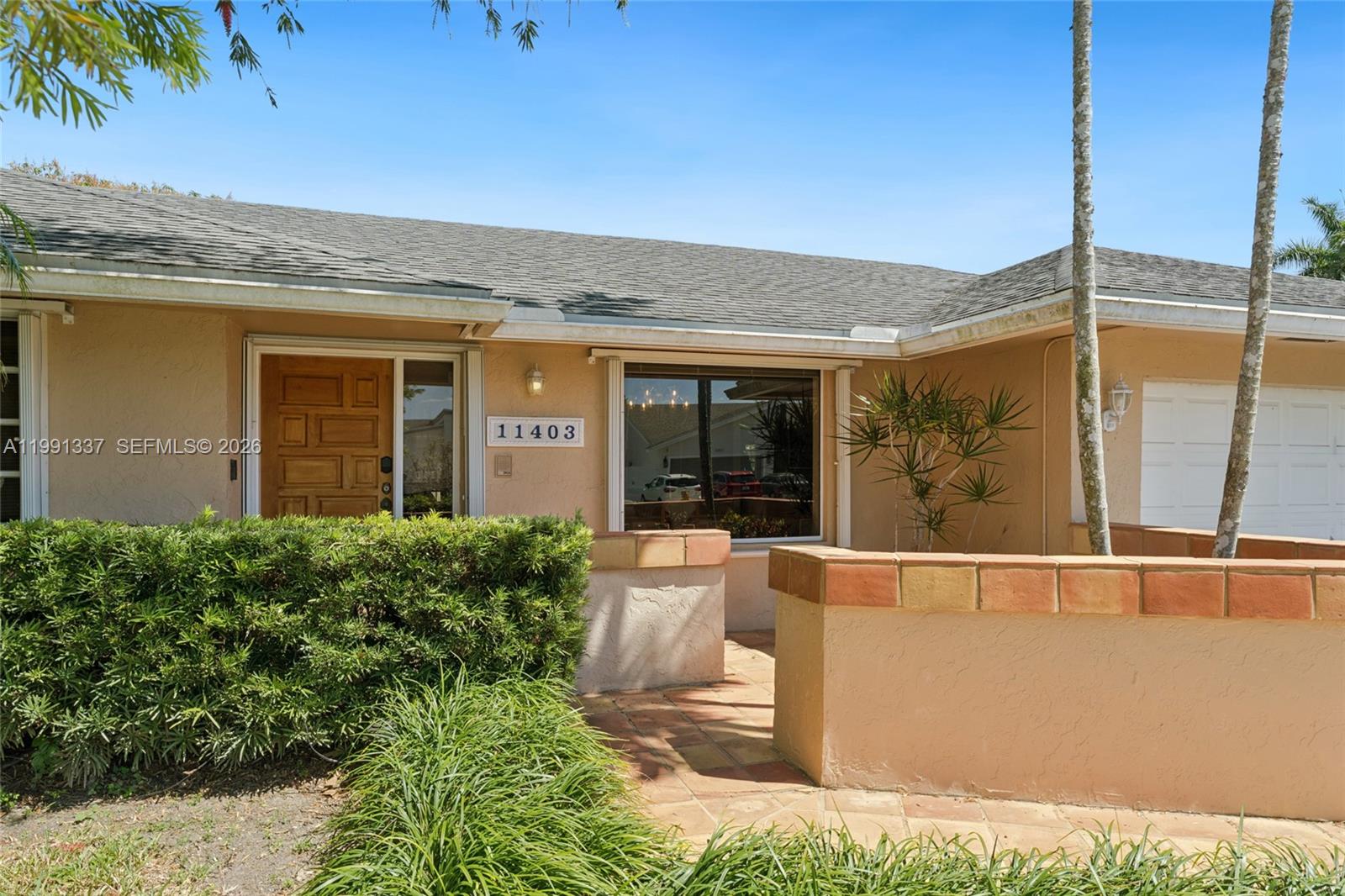 LINDGREN WEST - Residential