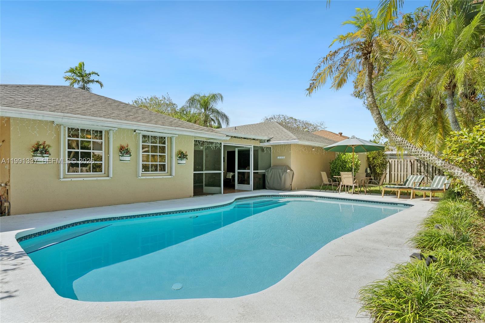 LINDGREN WEST - Residential