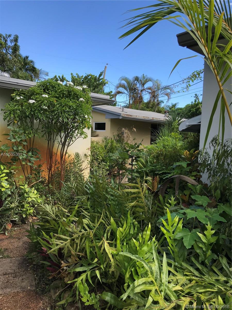 Poinsettia Heights - Residential Lease
