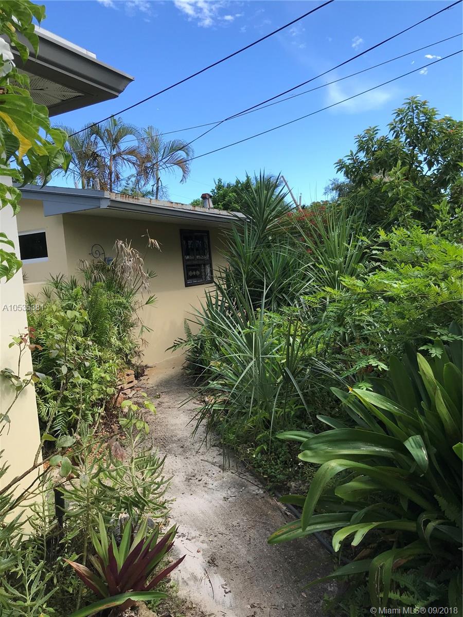 Poinsettia Heights - Residential Lease