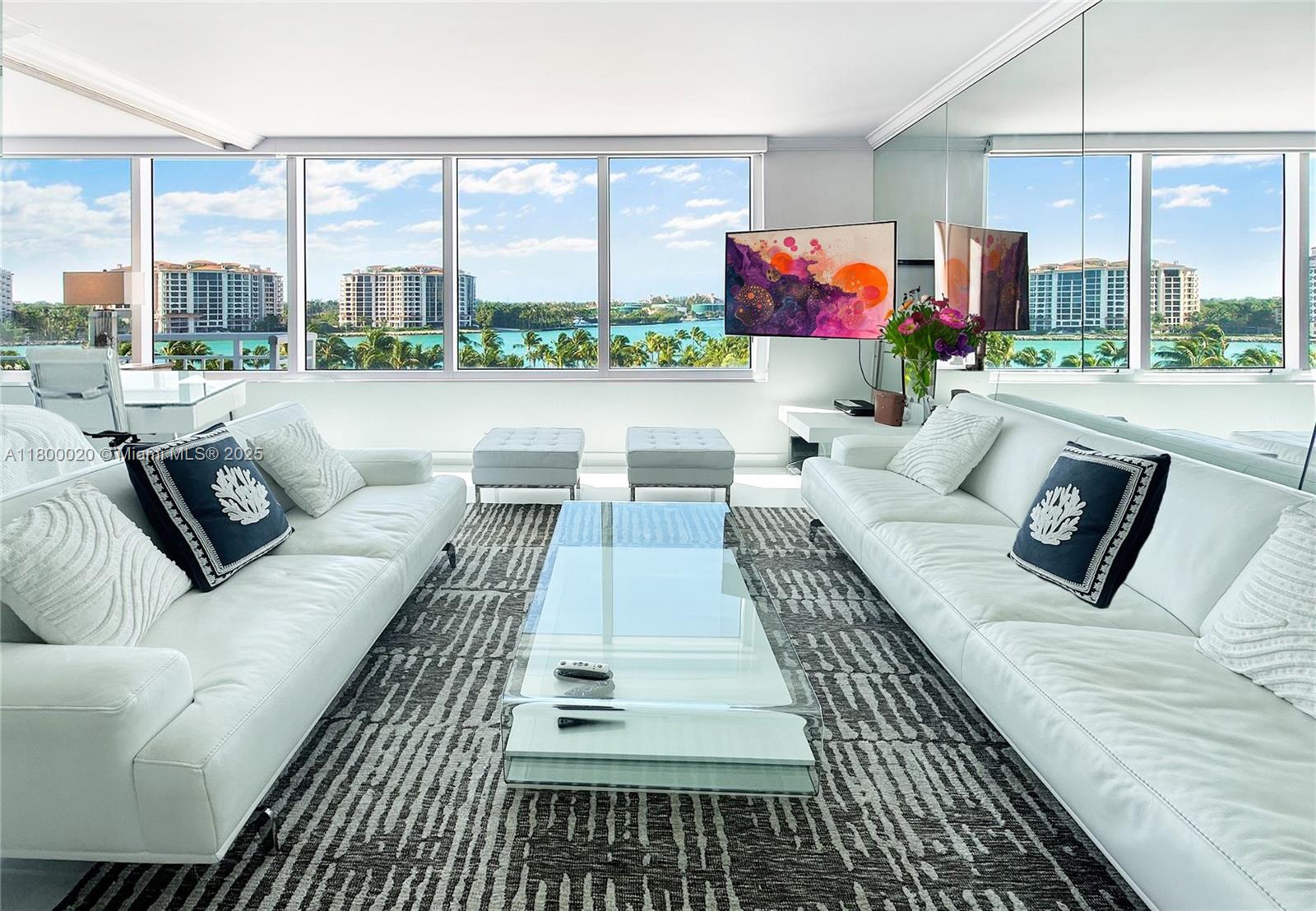 400 S Pointe Dr 605, Miami Beach, Miami-Dade County, Florida - 2 Bedrooms  
2 Bathrooms - 