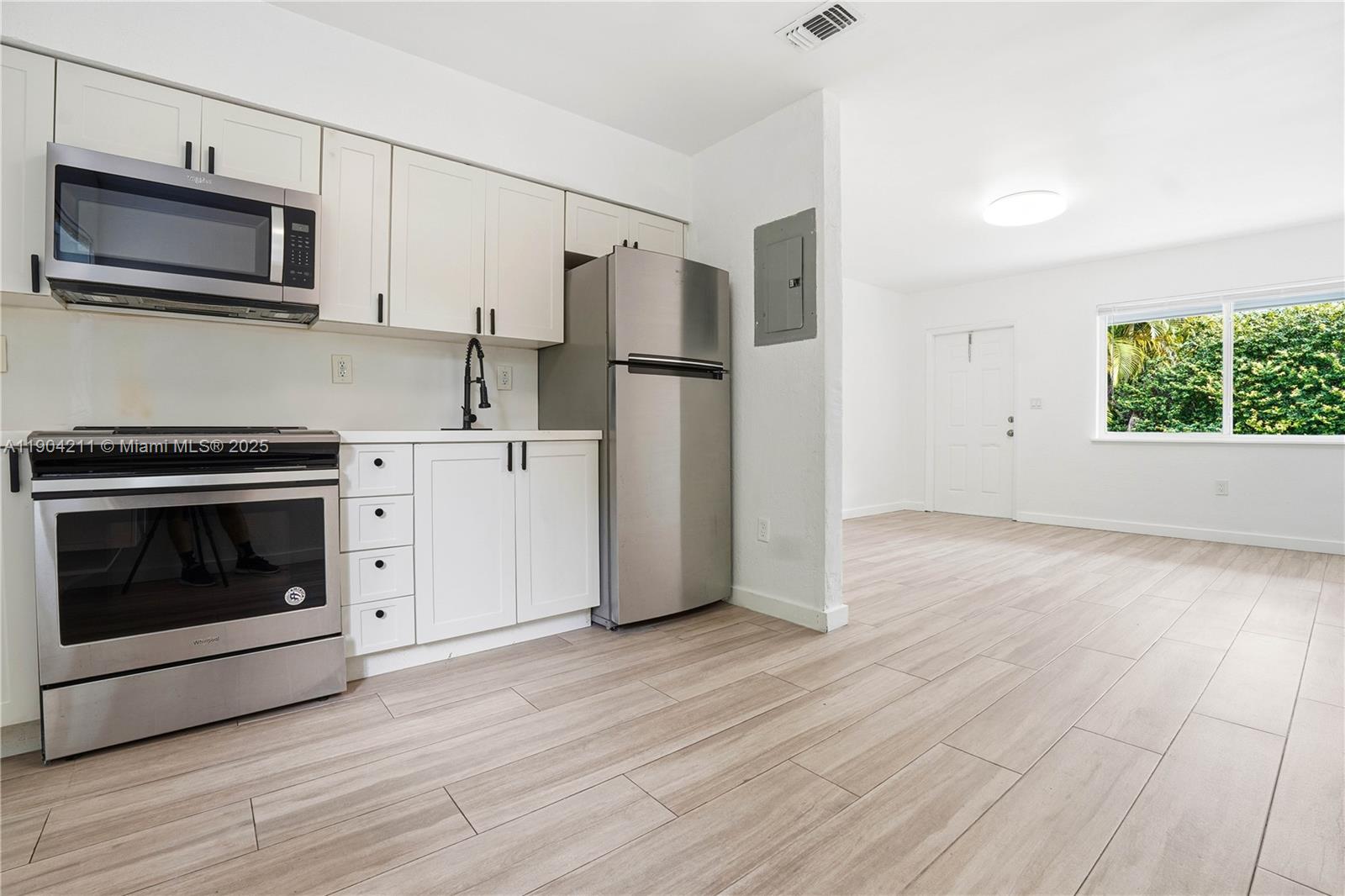 BUENA VISTA HEIGHTS ADDN - Residential Lease