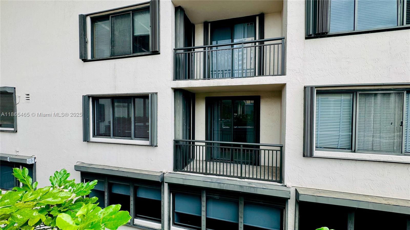 BRICKELL KEY II CONDO - Residential Lease