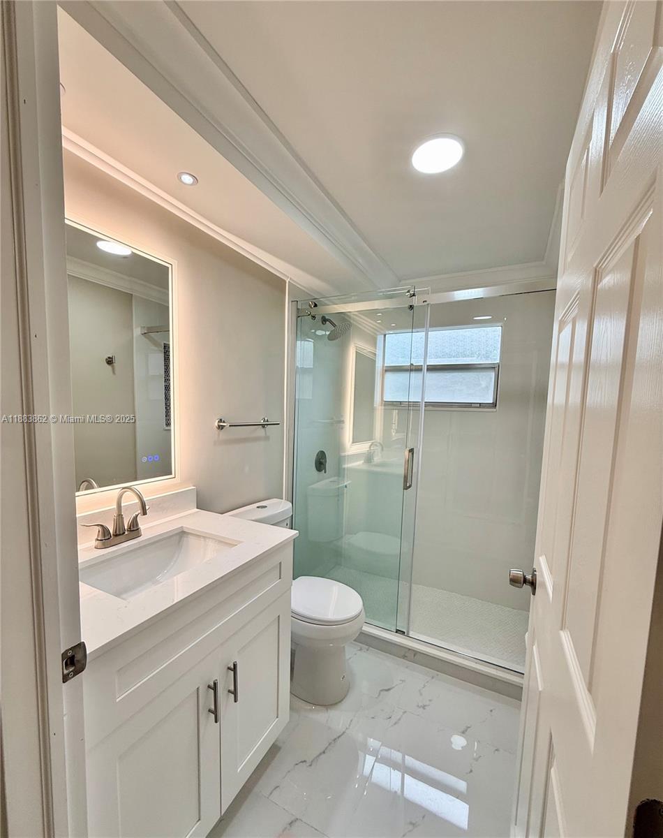 KINGS POINT FLANDERS COND - Residential