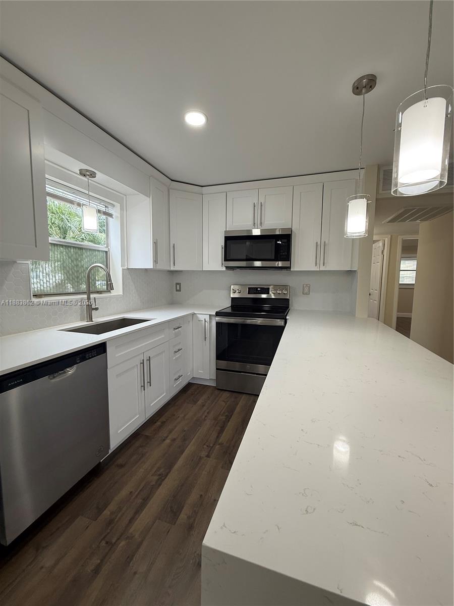 KINGS POINT FLANDERS COND - Residential