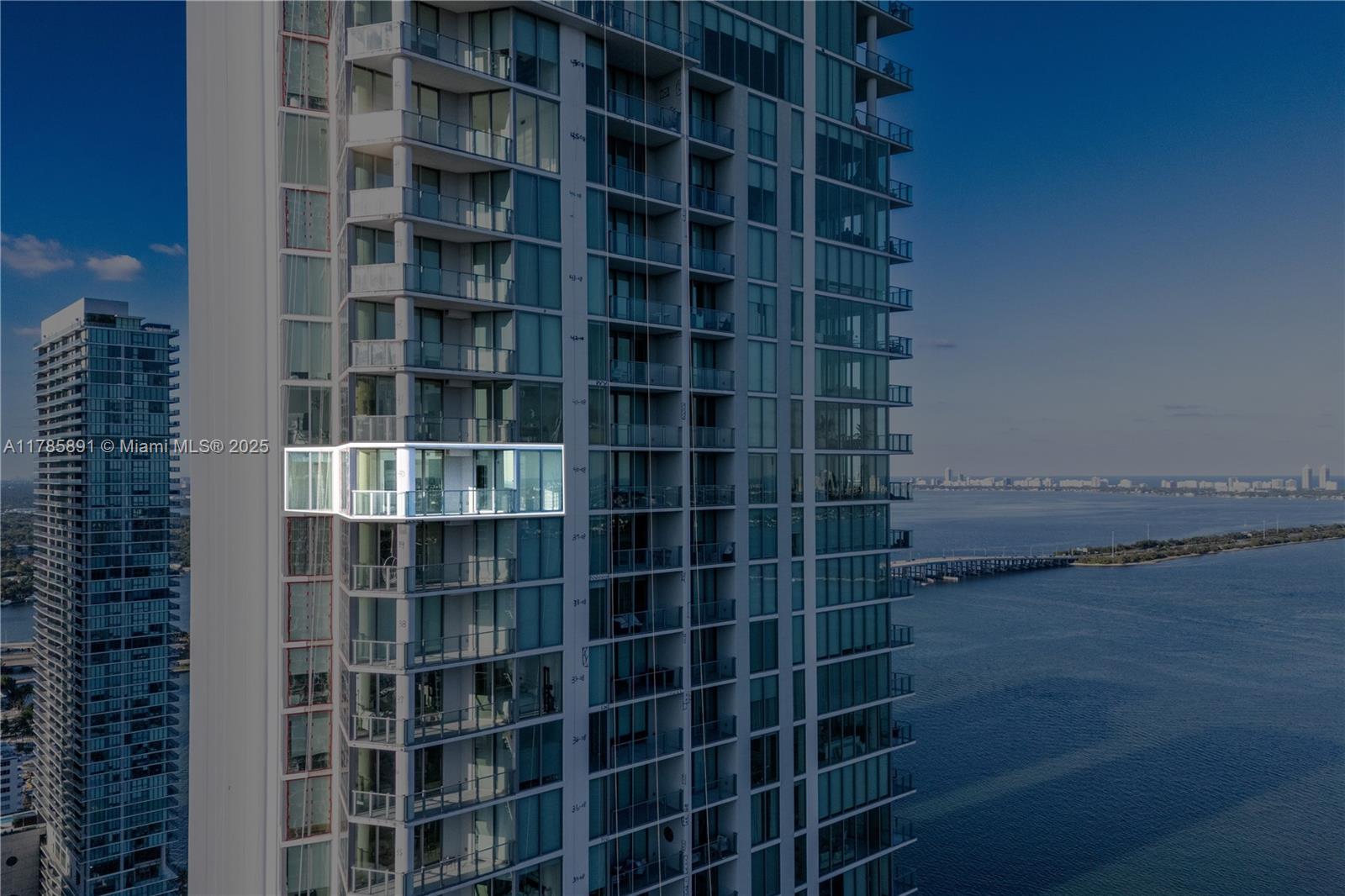 BISCAYNE BEACH CONDO - Residential