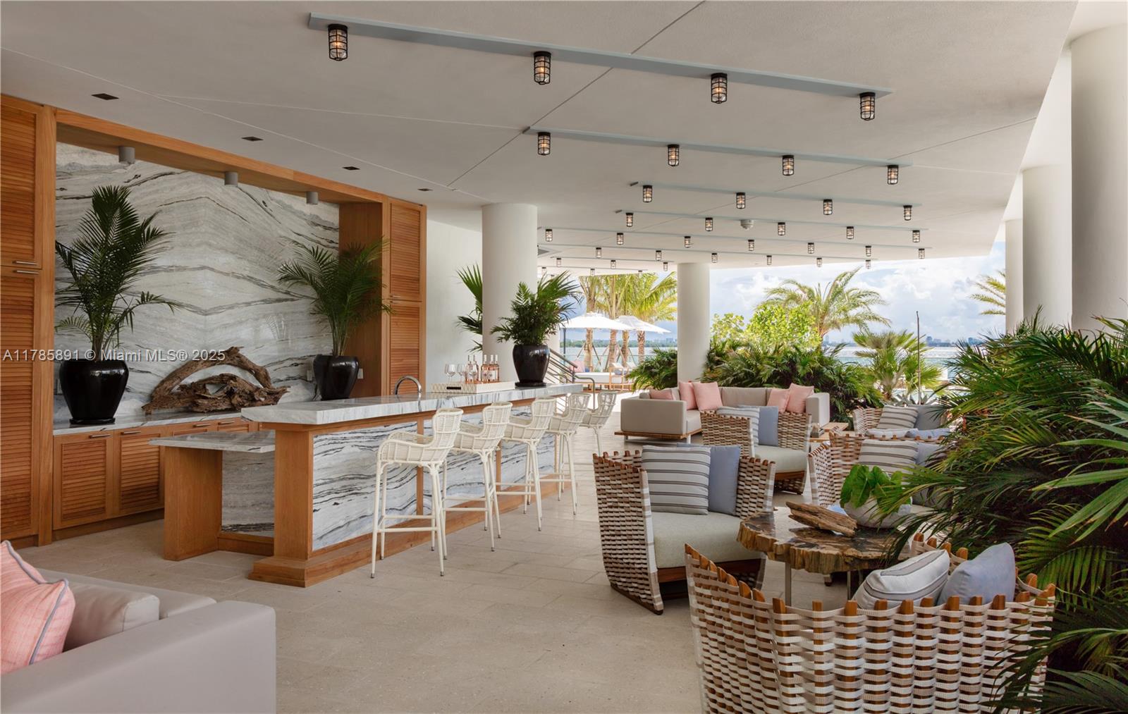 BISCAYNE BEACH CONDO - Residential